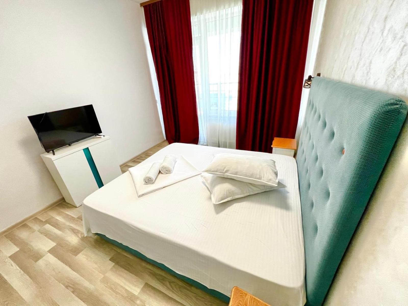 Summerland Sea View Penthouse & Jacuzzi
