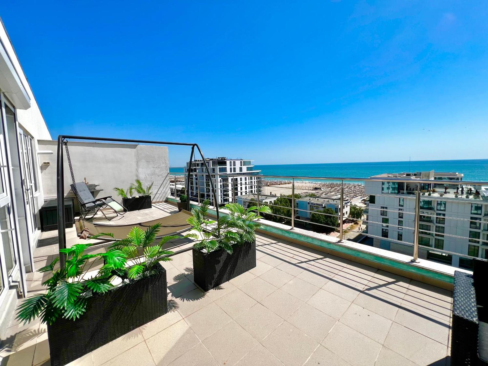 Apartamento Summerland Sea View Penthouse & Jacuzzi