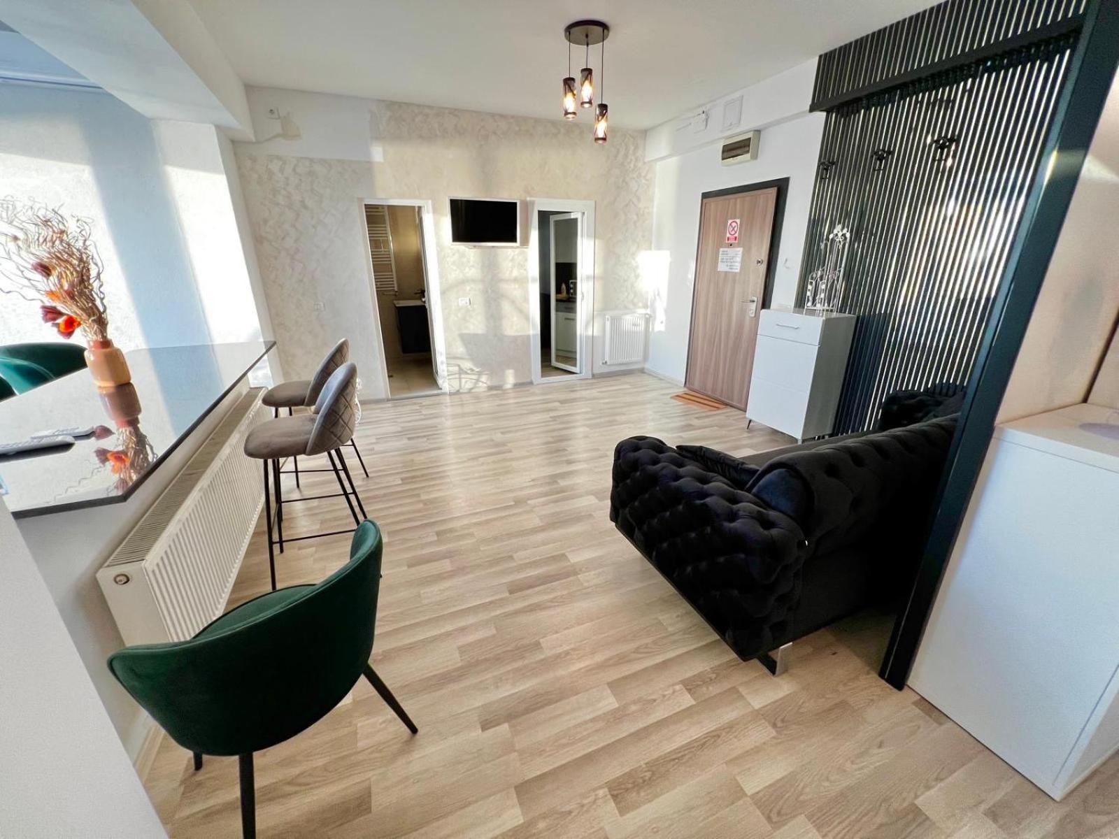 Summerland Sea View Penthouse & Jacuzzi *
